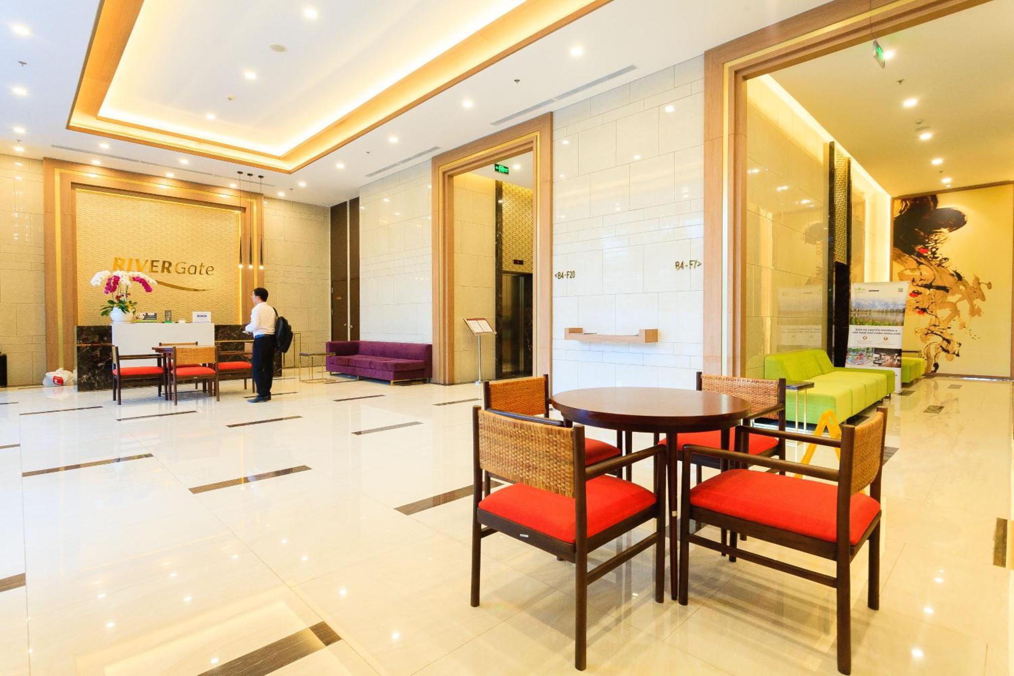 Rem Rivergate Garden Pool Signature - Free 4G Sim For 3 Nights Booking Ho Chi Minh City Exterior photo