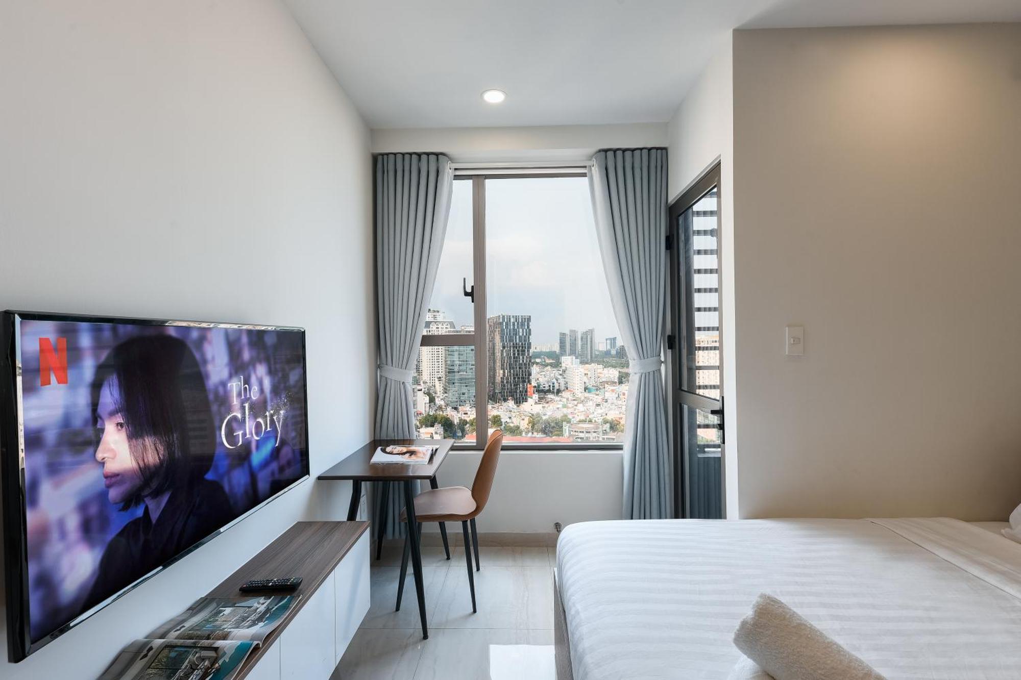 Rem Rivergate Garden Pool Signature - Free 4G Sim For 3 Nights Booking Ho Chi Minh City Exterior photo