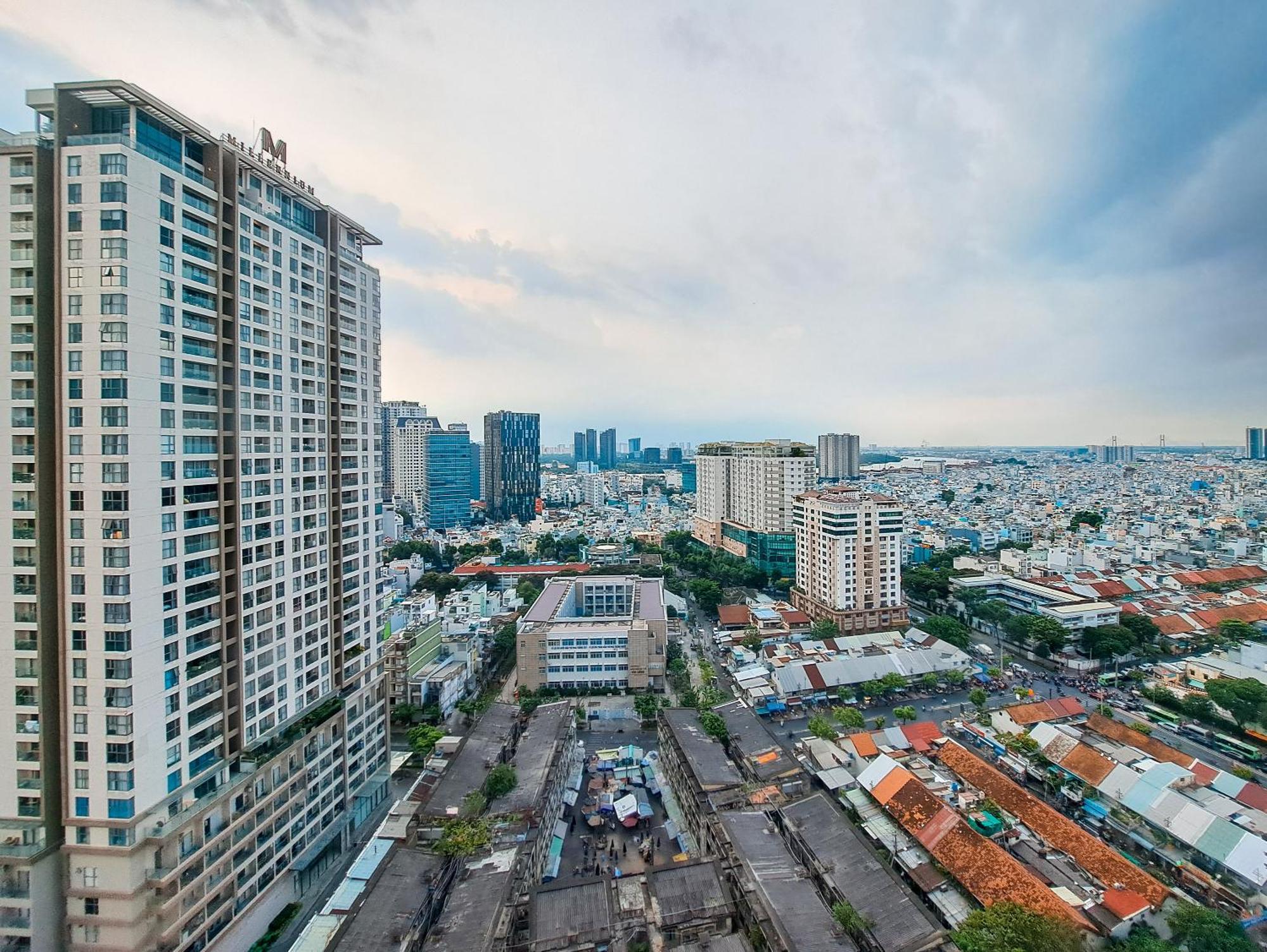 Rem Rivergate Garden Pool Signature - Free 4G Sim For 3 Nights Booking Ho Chi Minh City Exterior photo