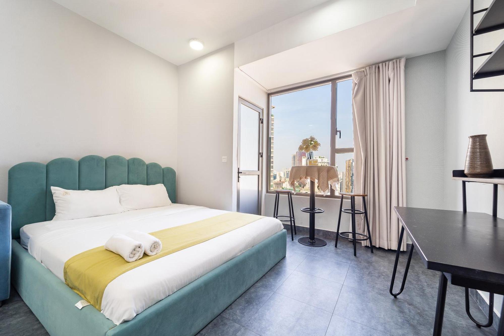 Rem Rivergate Garden Pool Signature - Free 4G Sim For 3 Nights Booking Ho Chi Minh City Exterior photo